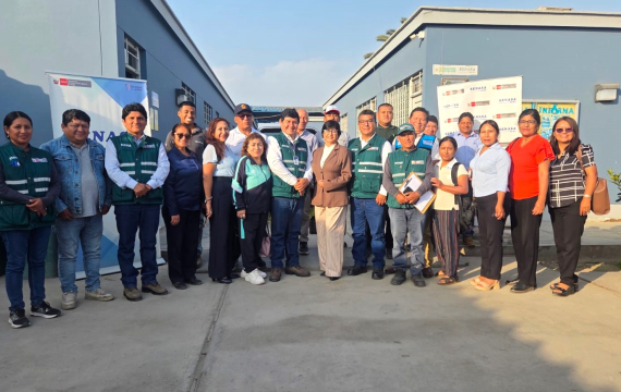 FIRMA DEL PLAN PILOTO DE SENSIBILIZACIÓN EDUCATIVA EN SANIDAD AGRARIA